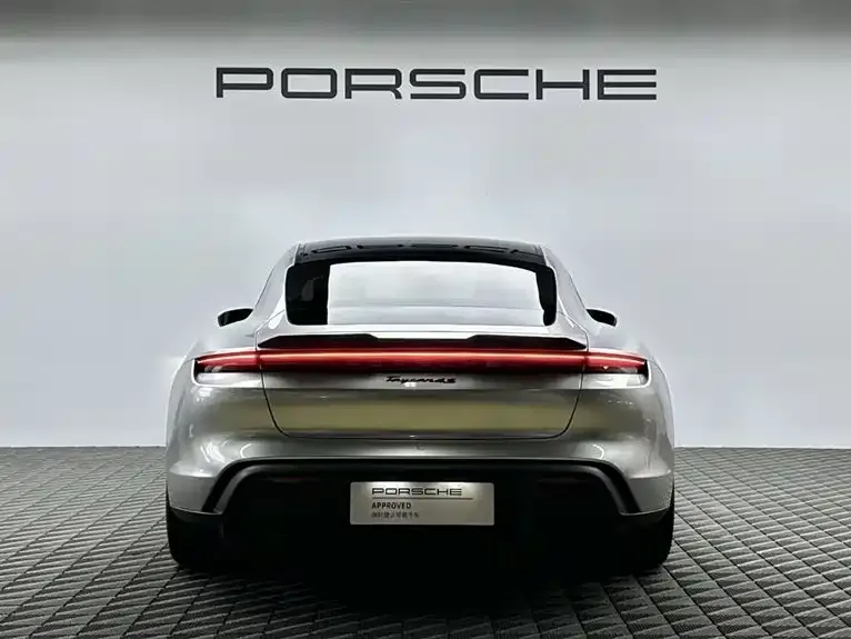 Porsche Taycan — фото 3