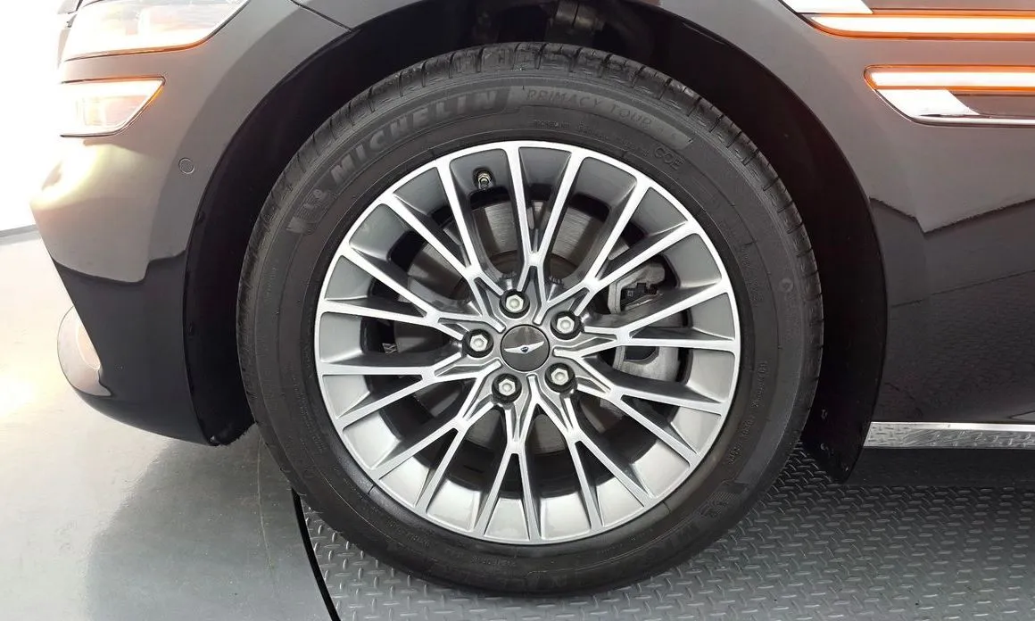 Genesis G80 — фото 8