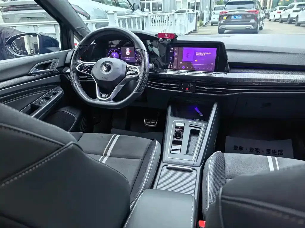 Volkswagen Golf 2021 из CN, фото 5