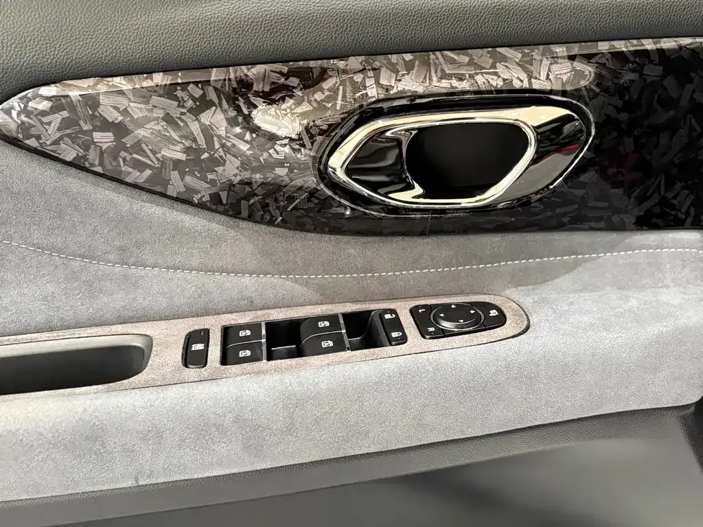 GAC Motor Shadow Leopard — фото 8