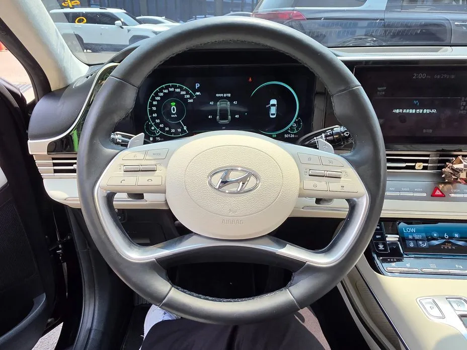 Hyundai Grandeur 2023 из KR, фото 6