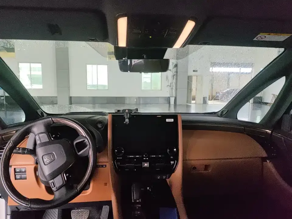Toyota Vellfire — фото 4