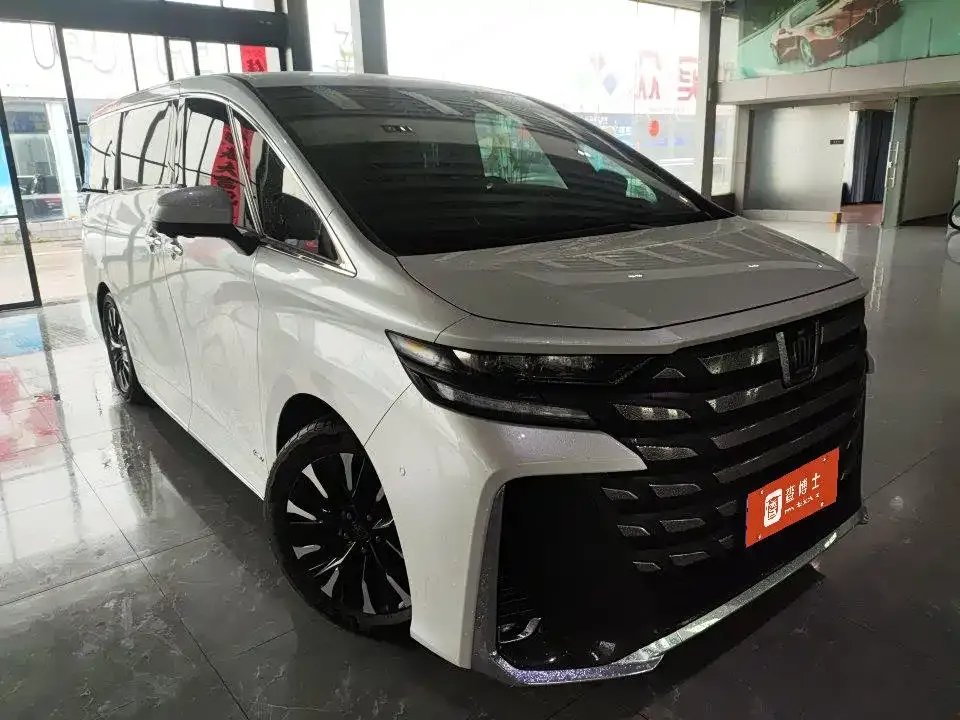 Toyota Vellfire — фото 5