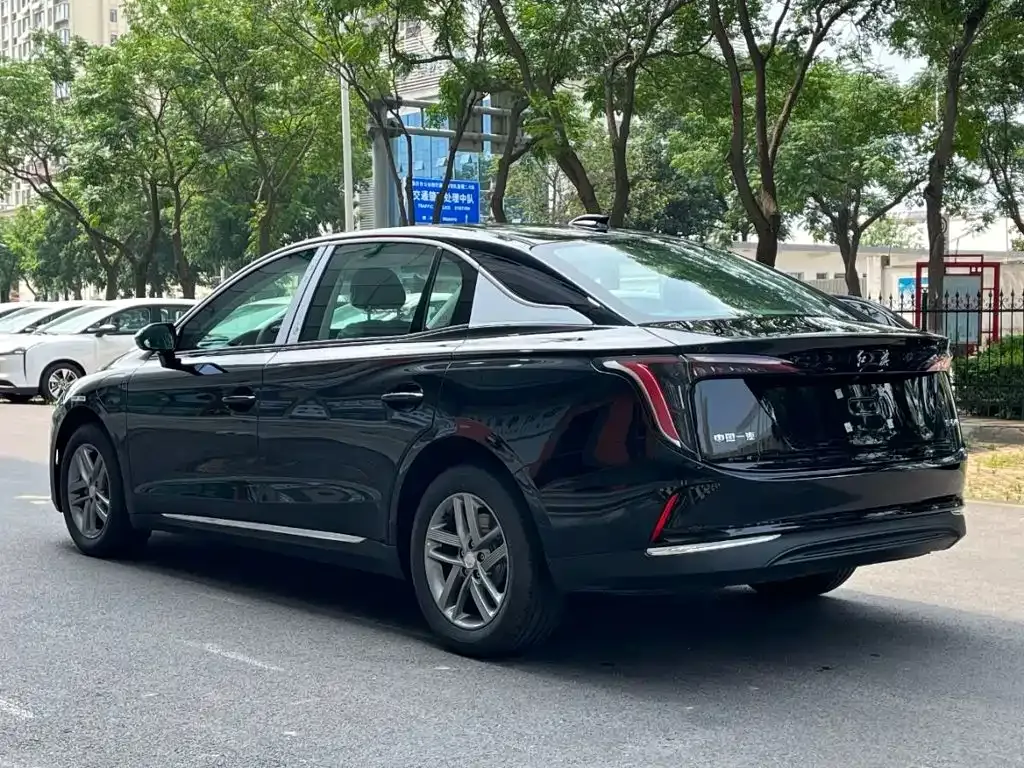 Hongqi E-QM5 — фото 10
