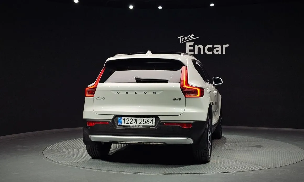 Volvo XC40 2025 из KR, фото 9