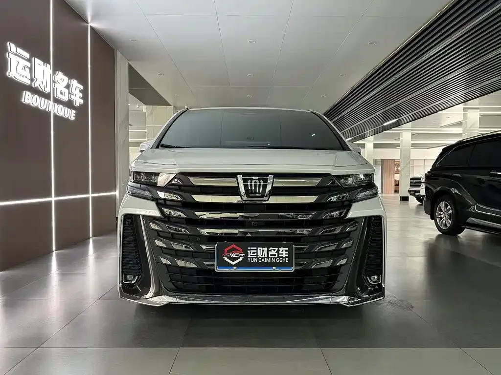 Toyota Vellfire — фото 7