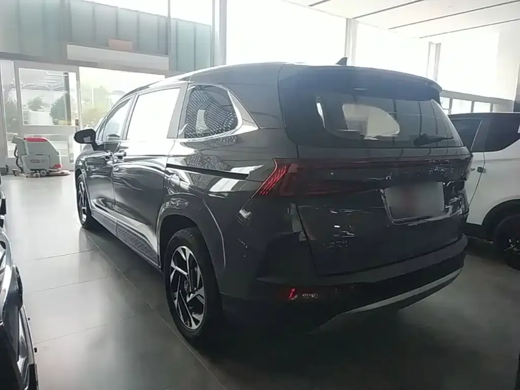Hyundai Custo — фото 5