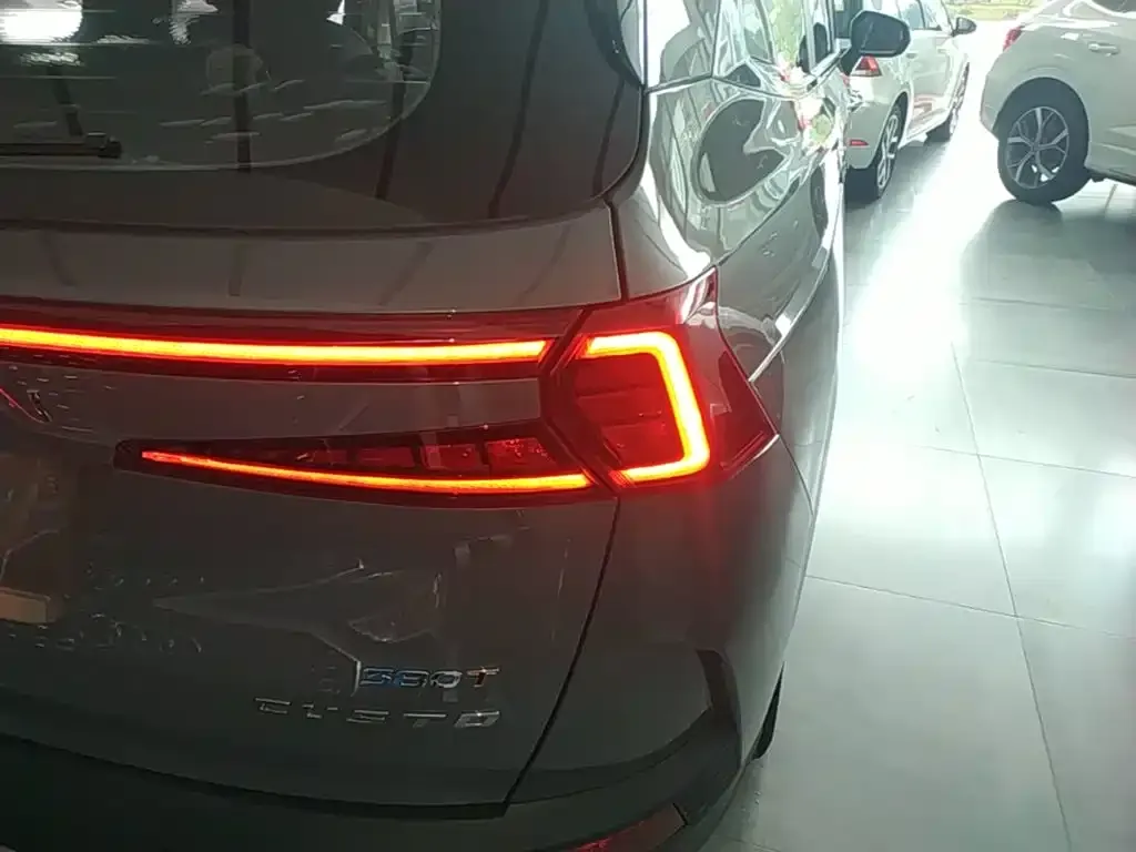 Hyundai Custo — фото 3