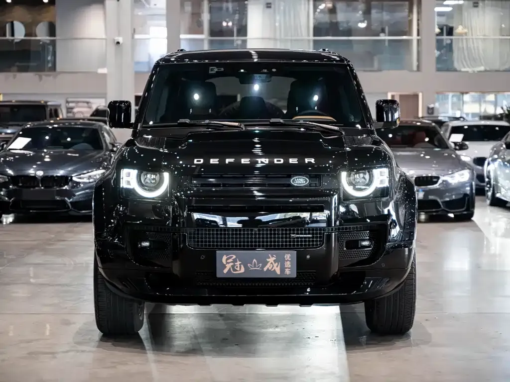 Land Rover Defender — фото 6