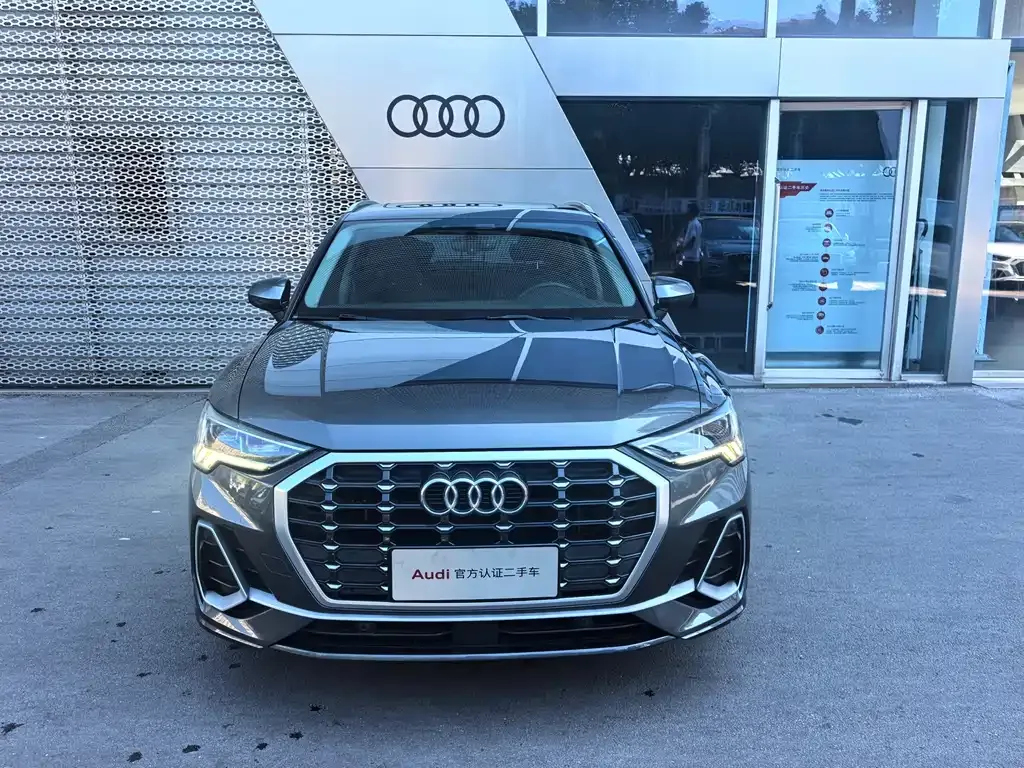 Audi Q3 — фото 5