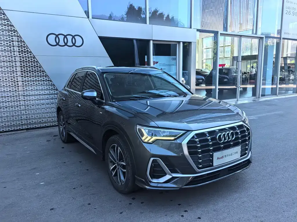 Audi Q3 — фото 8
