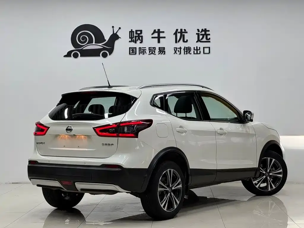 Nissan Qashqai — фото 8