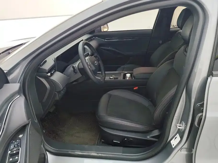 Ford Mondeo 2024 из CN, фото 8