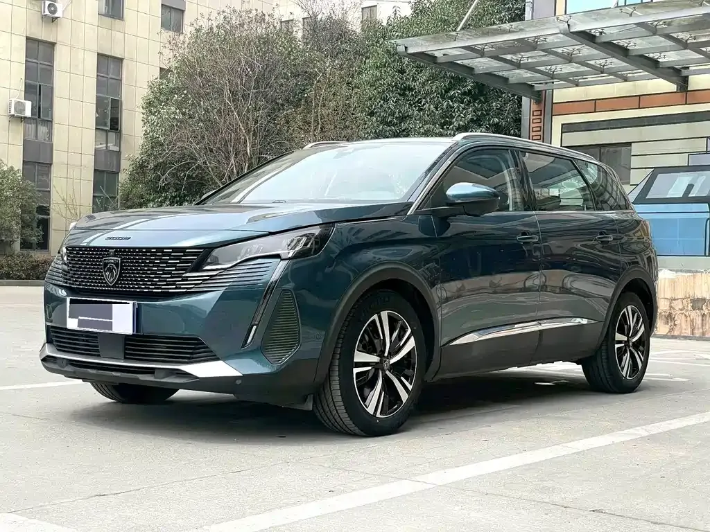 Peugeot 5008 — фото 1