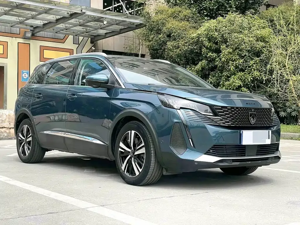 Peugeot 5008 — фото 9