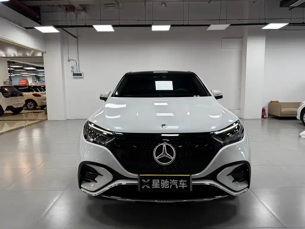 Mercedes-Benz EQE SUV — фото 3