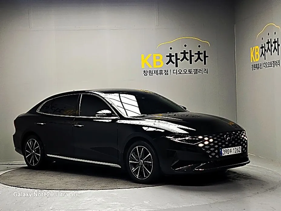 Hyundai Grandeur — фото 1