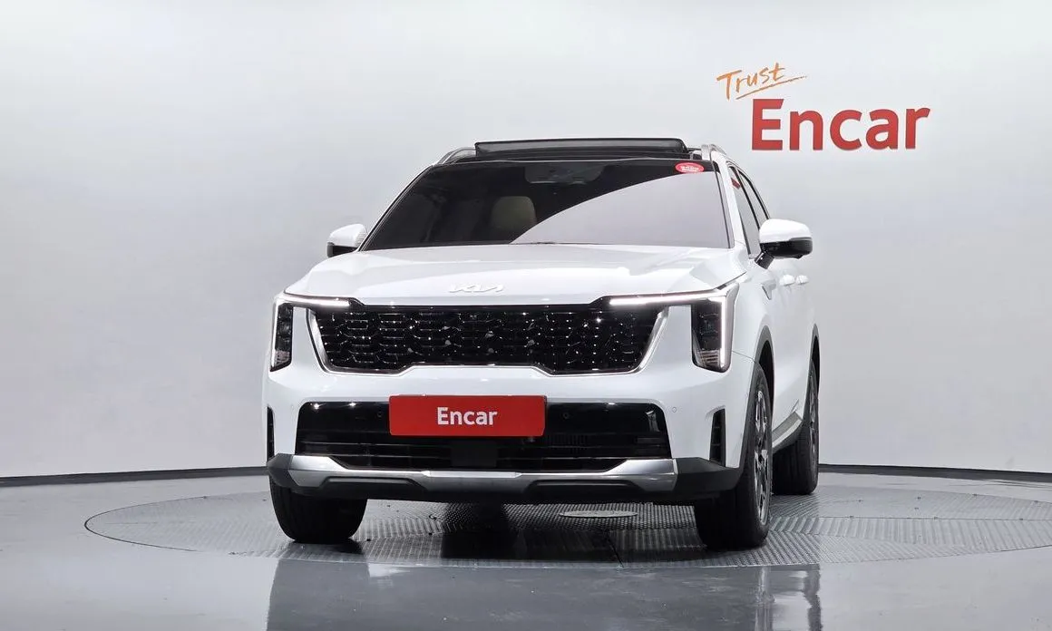 Kia Sorento — фото 7