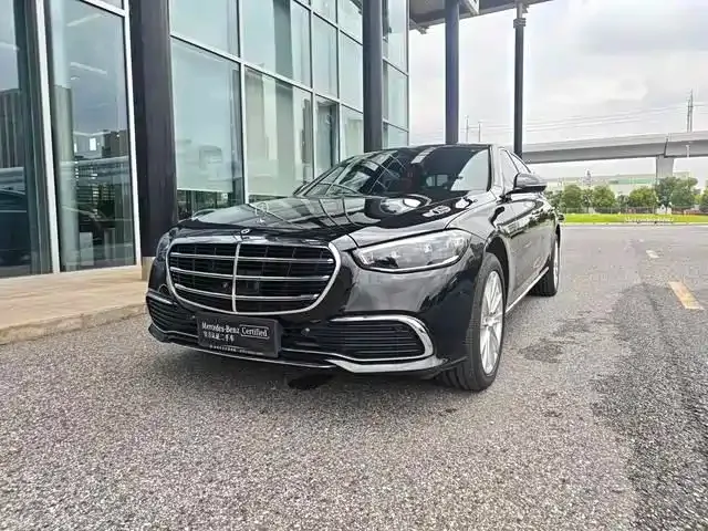 Mercedes-Benz S-Class — фото 1