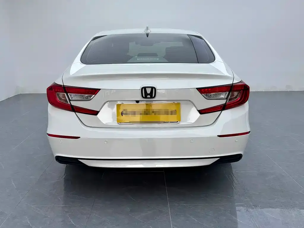Honda Accord — фото 3