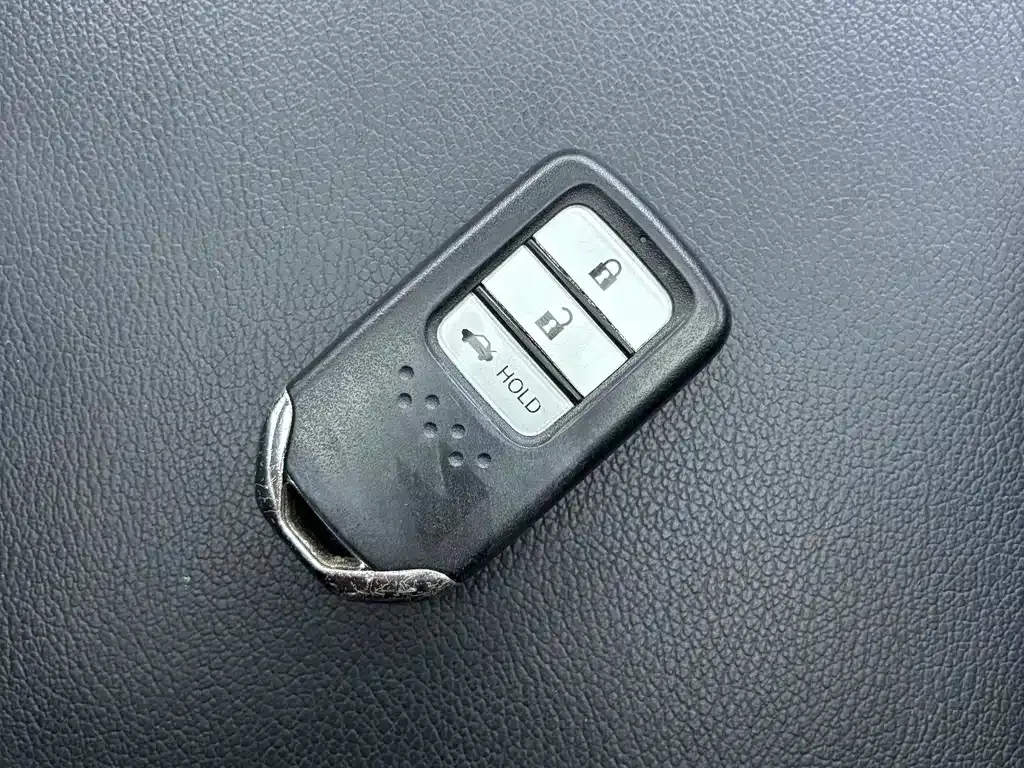 Honda Accord — фото 10