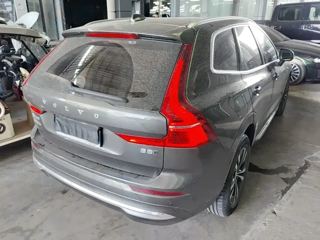Volvo XC60 — фото 9