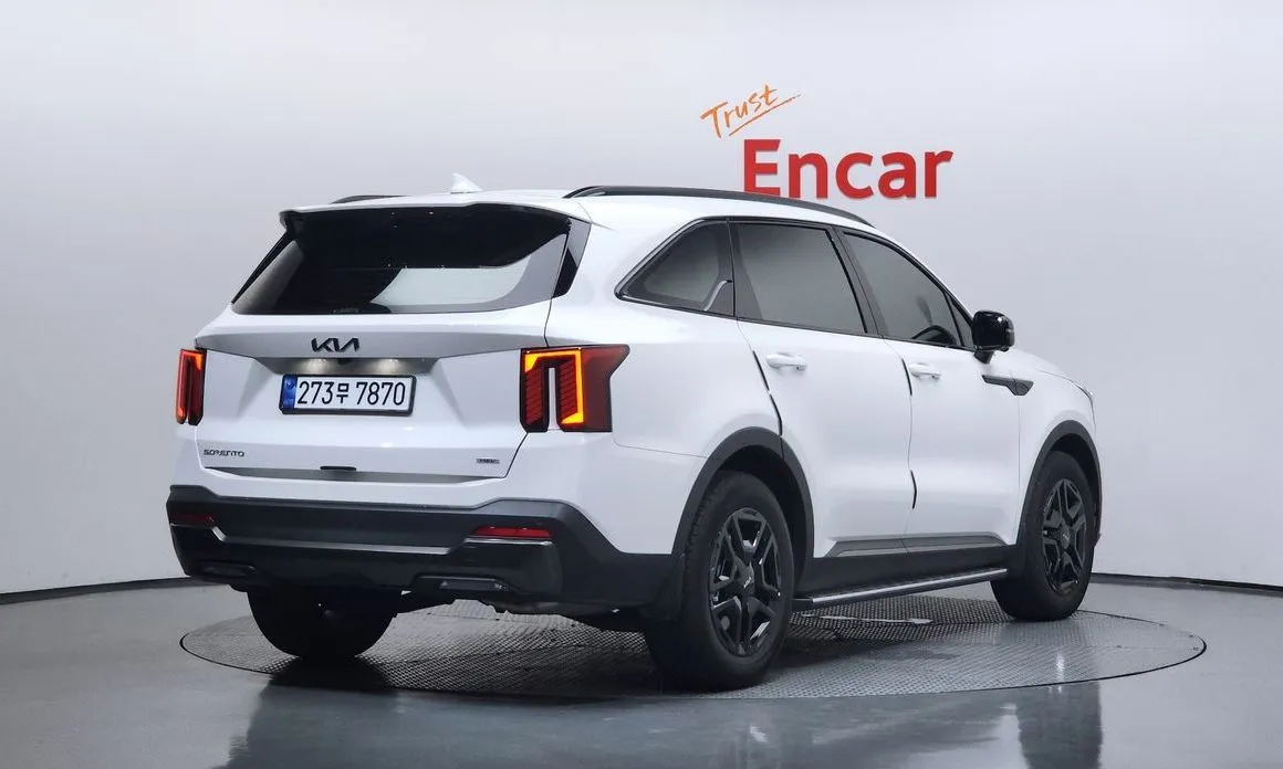 Kia Sorento — фото 5