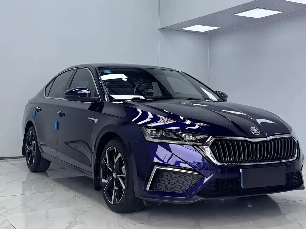 Skoda Octavia — фото 5