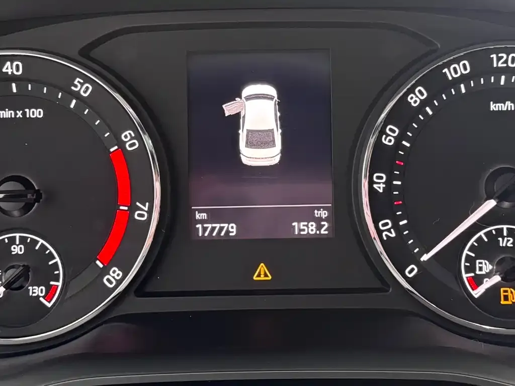 Skoda Octavia — фото 2