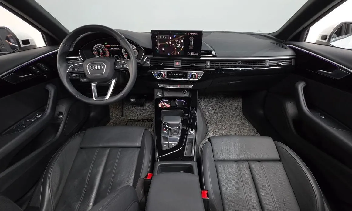 Audi A4 — фото 5