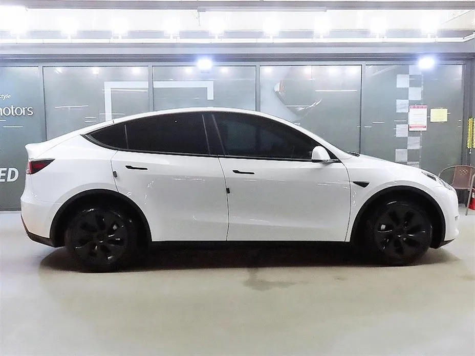Tesla Model Y — фото 2