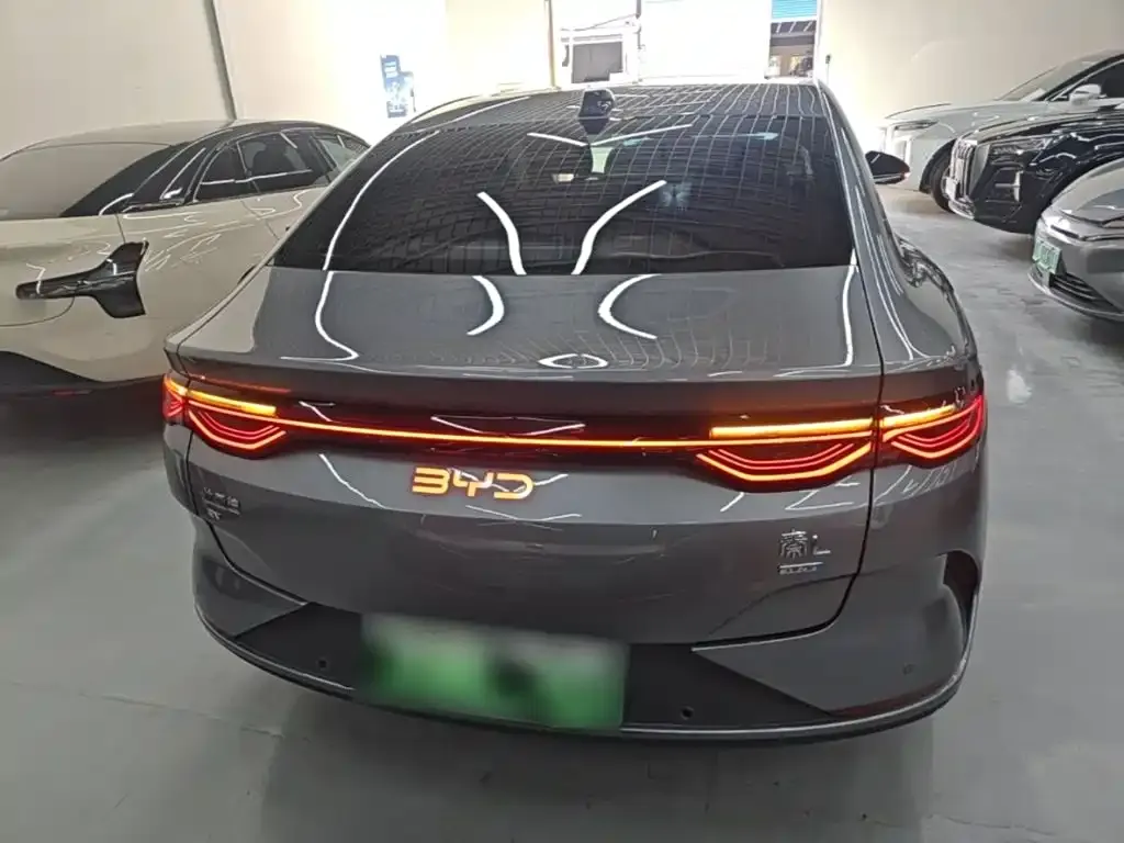 BYD Qin L — фото 4