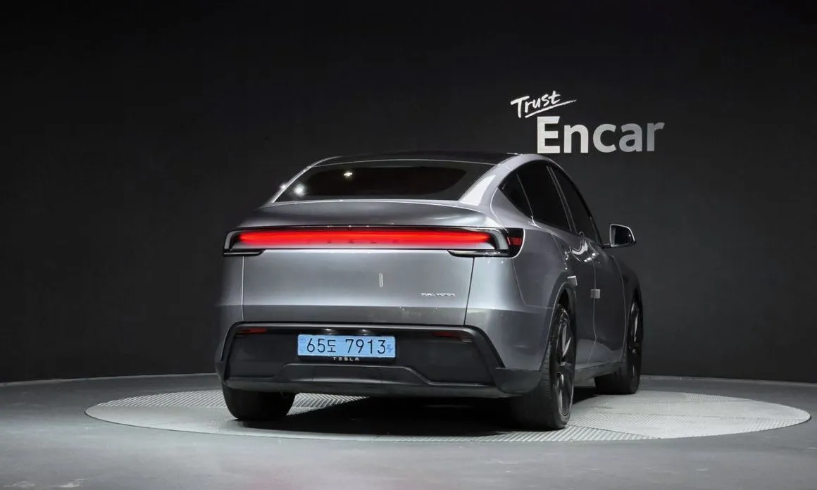 Tesla Model Y — фото 4