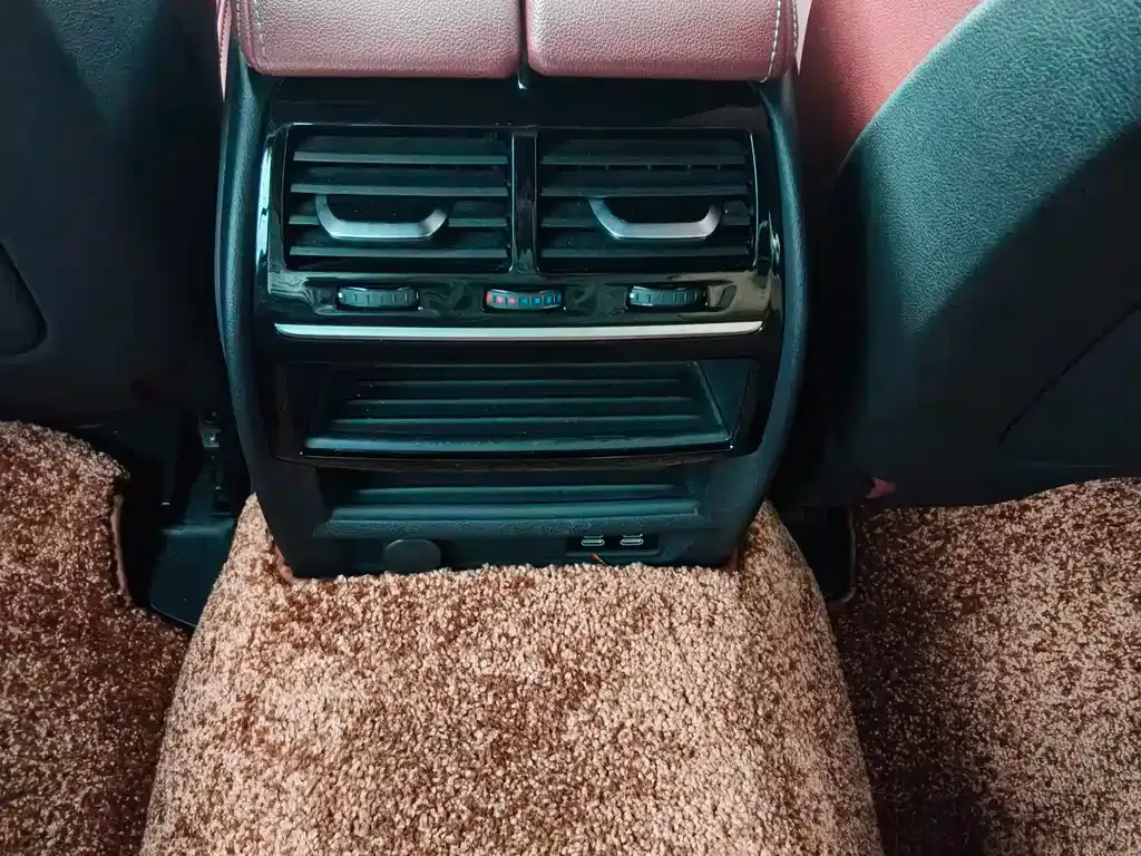BMW 5 Series — фото 10