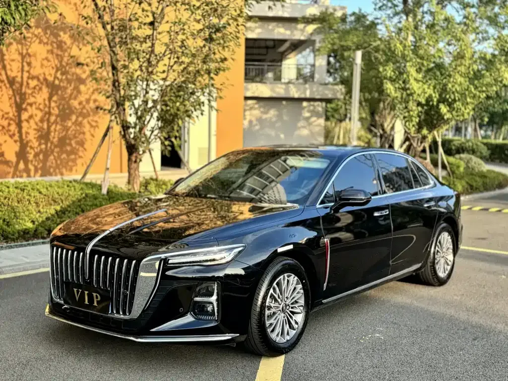Hongqi H5 — фото 1