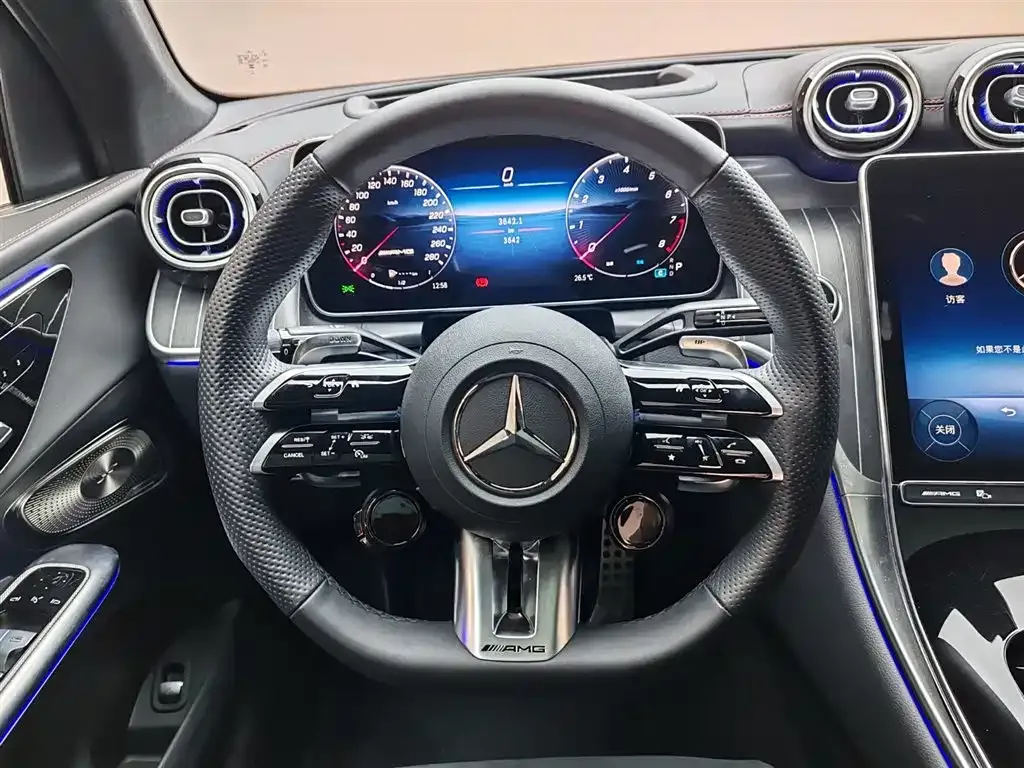 Mercedes-Benz GLC AMG — фото 9
