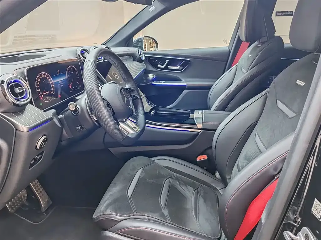 Mercedes-Benz GLC AMG — фото 10
