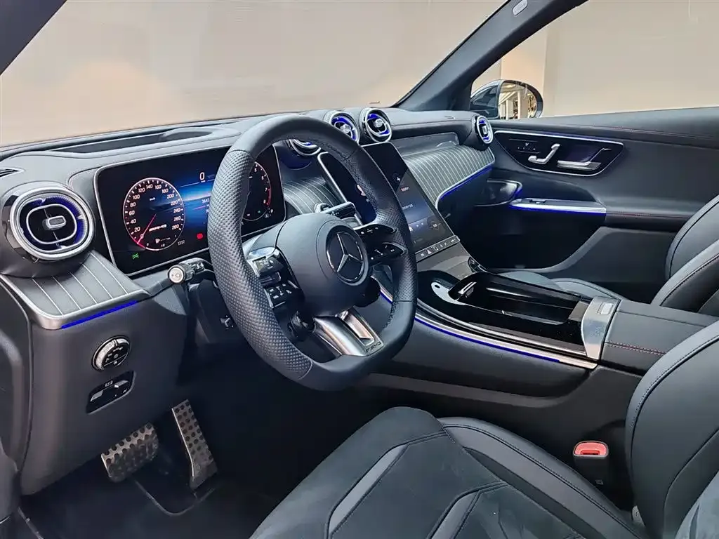 Mercedes-Benz GLC AMG — фото 7
