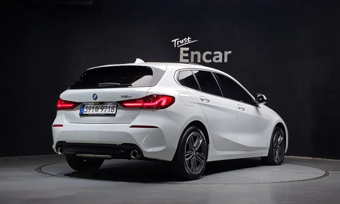 BMW 1-Series 2021 из KR, фото 2