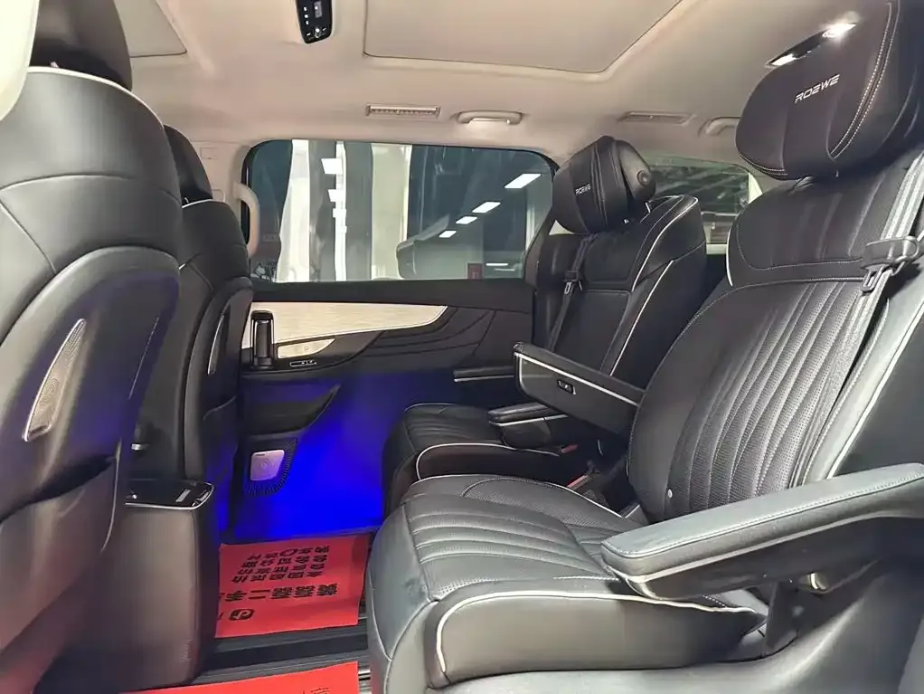Roewe iMAX8 — фото 9