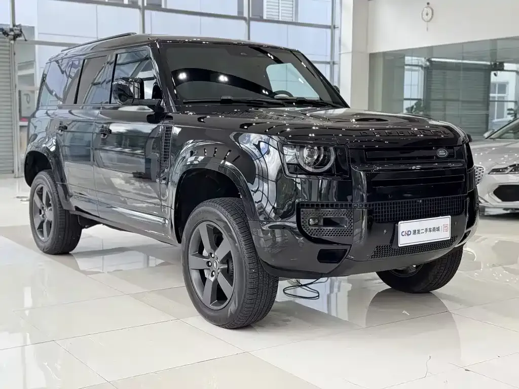 Land Rover Defender — фото 10