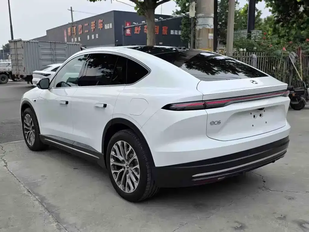 NIO EC6 — фото 7