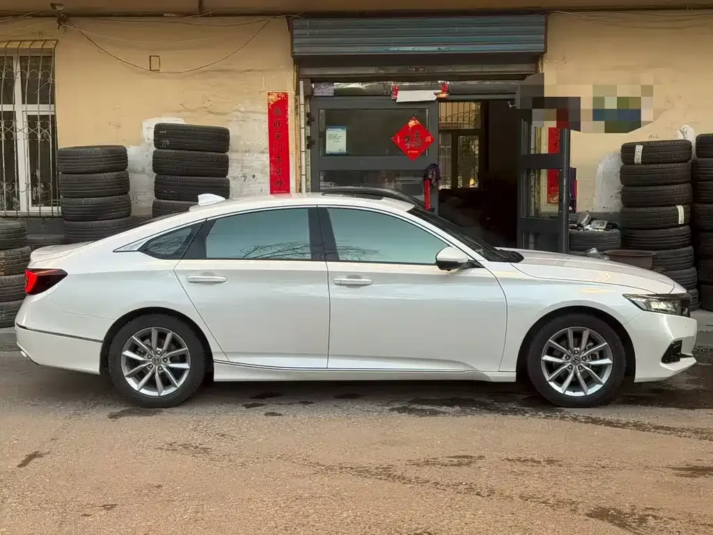 Honda Accord — фото 3