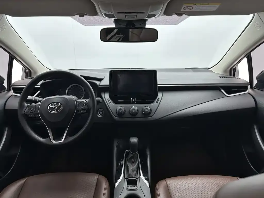 Toyota Corolla — фото 10