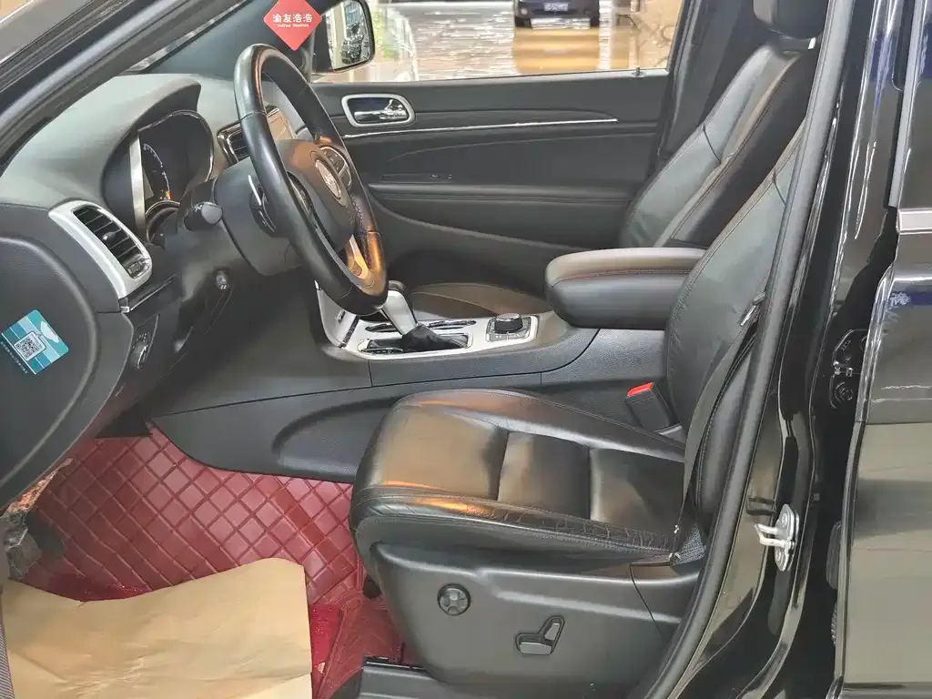 Jeep Grand Cherokee (Import) 2021 из CN, фото 8