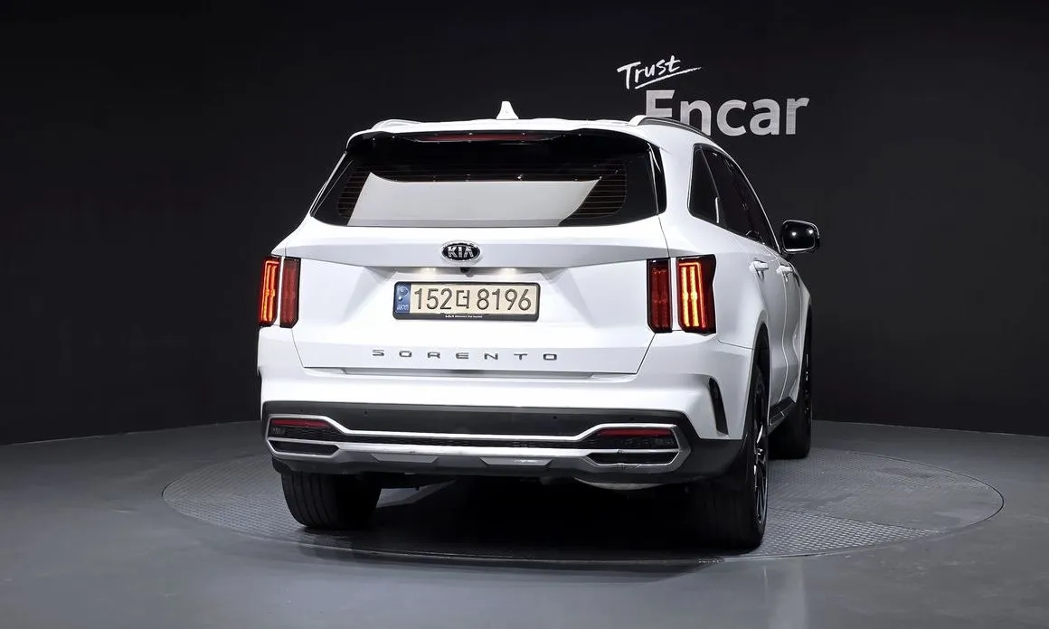 Kia Sorento — фото 5