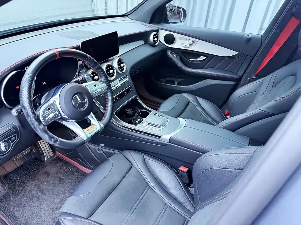 Mercedes-Benz GLC AMG — фото 9
