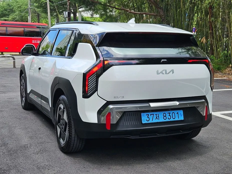 Kia EV3 — фото 3