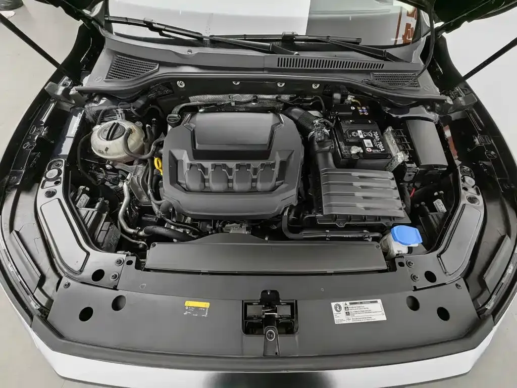 Volkswagen Passat — фото 10