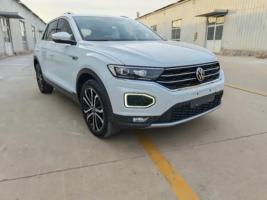 Volkswagen T-Roc — фото 7